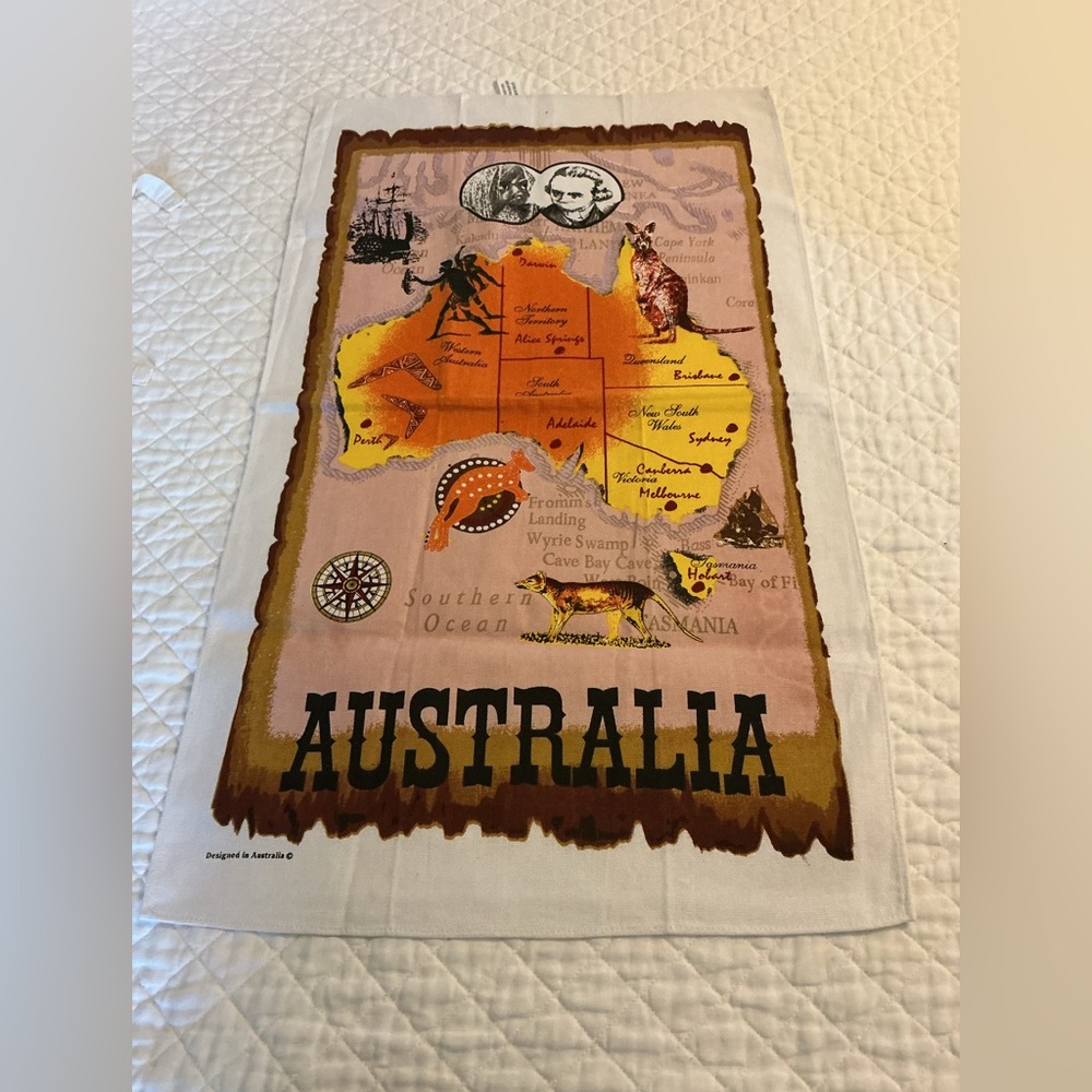 Vinyage Australia Map Tea Towel